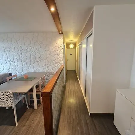 Modern'habitat Apartment