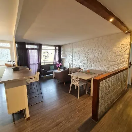 Modern'habitat *